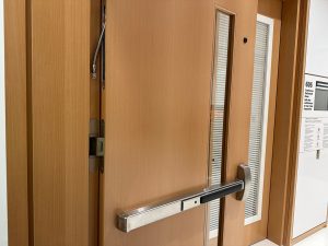 Concealed hinge and power transfer